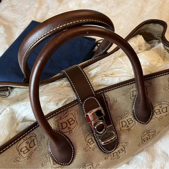 New Dooney & Bourke Signature Canvas Double Leather Handle Tote Bag - Picture 4 of 12
